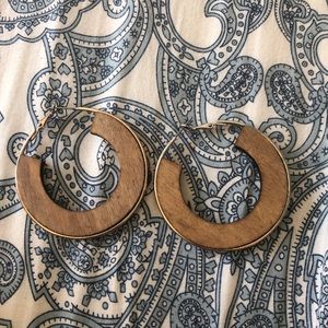 Wood/gold earrings